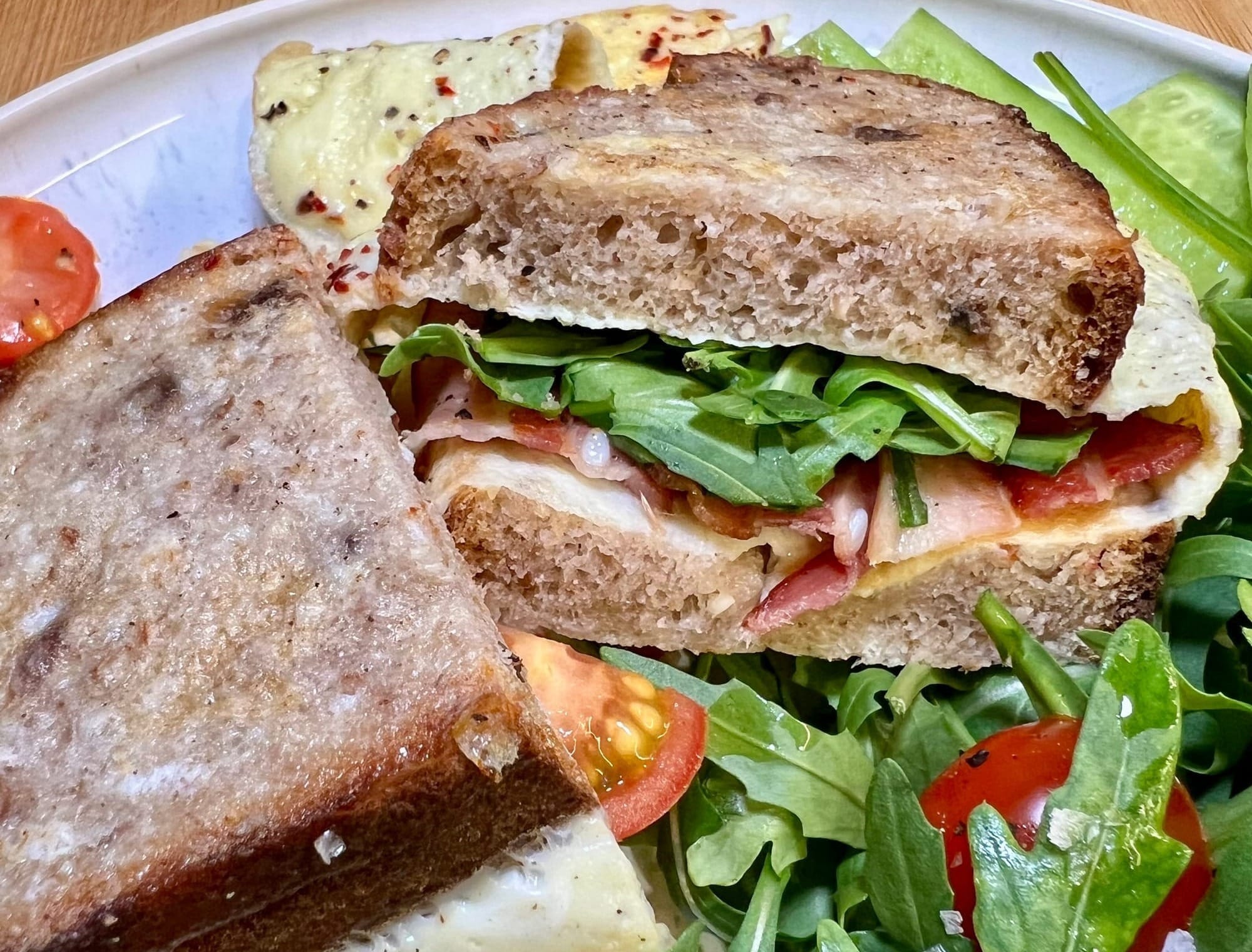 🥪 Сандвич с яйца и бекон