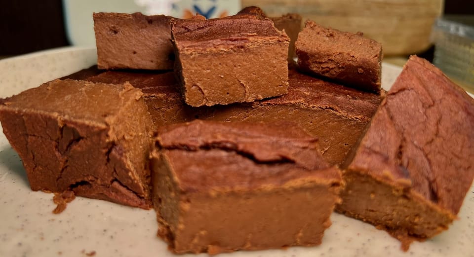 🍫 Безглутеново брауни с нахут, фурми и какао